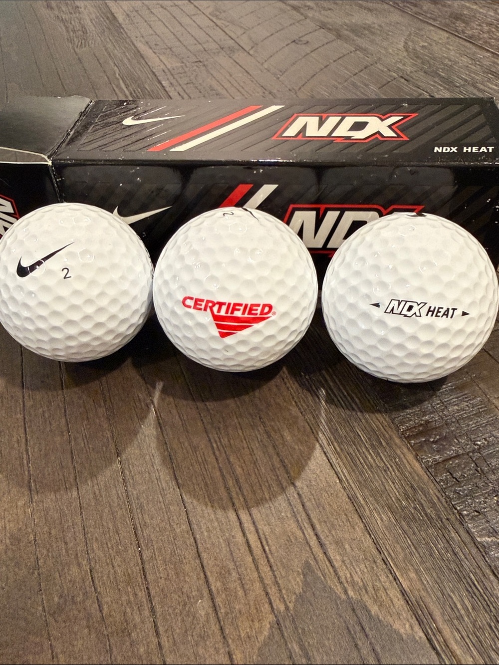 Nike Distance Golf NDX Heat golf balls with Logo 12 Golf Balls New in Box - Picture 4 of 16